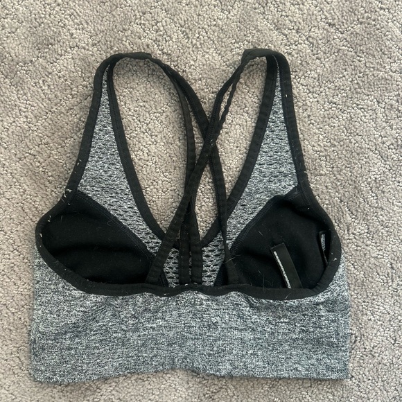 Victoria's Secret VSX Gray Strappy Back Sports Bra | Mesh Cutout | Small - Picture 3 of 8